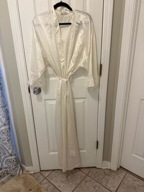 Dior Ivory Satin Lace-Trim Robe